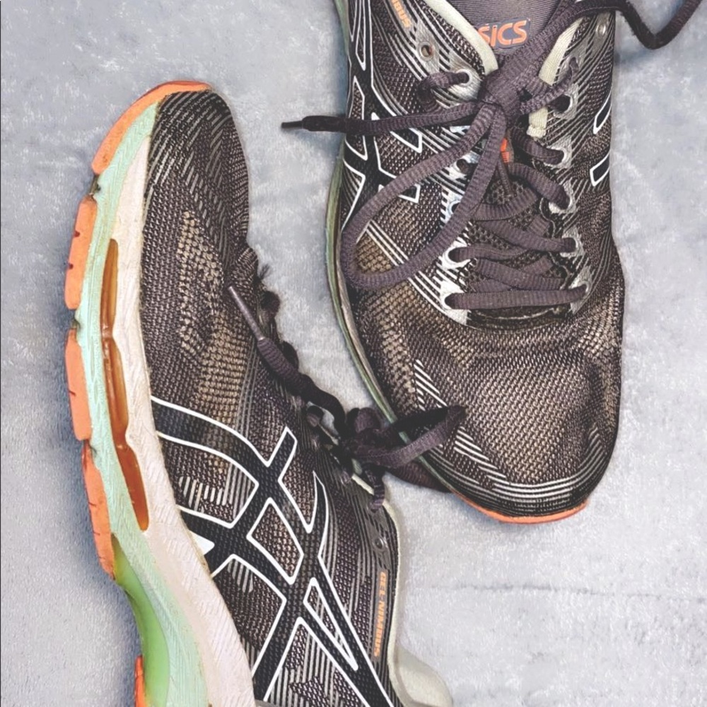 Size 9.5 Asics Running Shoes